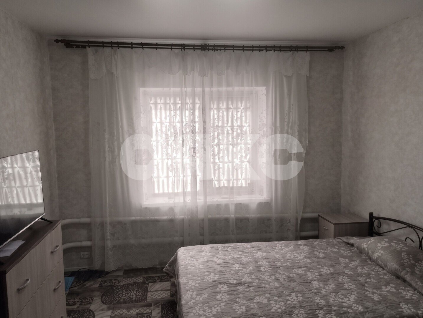 Фото №1: 2-комнатная квартира 42&nbsp;м², 1/1&nbsp;эт. - Луганск, р. Каменнобродский, ул. Цупова, 14