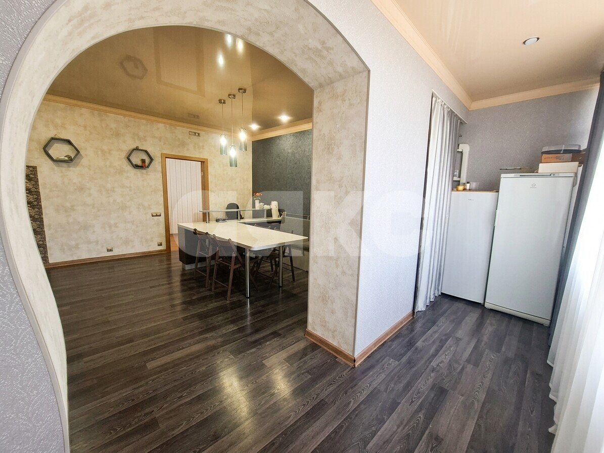 Фото №3: 4-комнатная квартира 141&nbsp;м², 2/9&nbsp;эт. - Майкоп, мкр. квартал Черёмушки, ул. Пионерская, 377