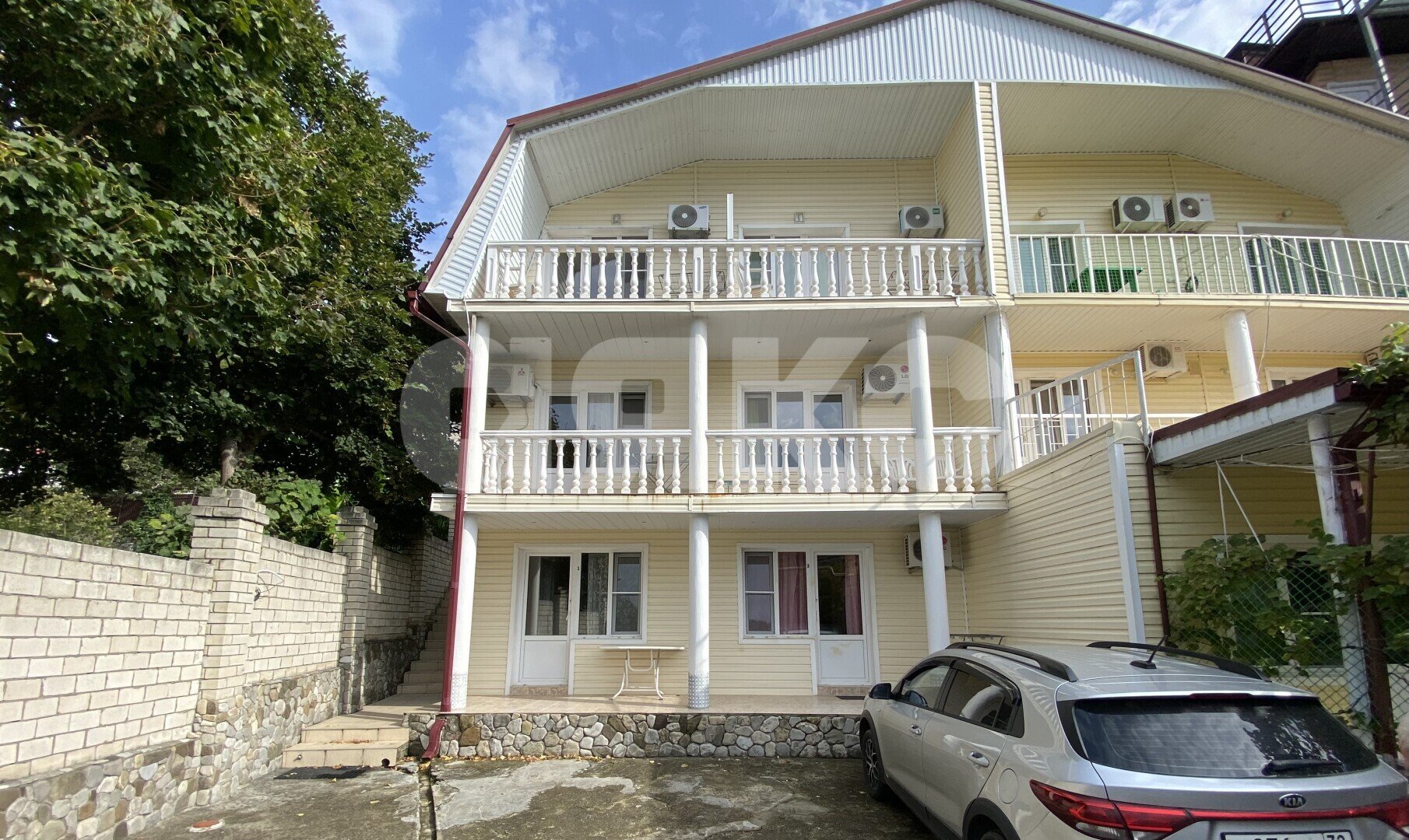 Фото №1: Дуплекс 192&nbsp;м² + 8.75&nbsp;сот., 3&nbsp;эт. - Небуг, мкр. ЖК Botanica Hills, ул. Спортивная, 12лит2