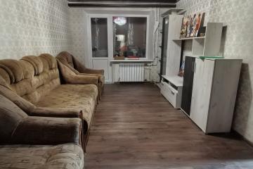Фото №1: 3-комнатная квартира 51 м², 2/5 эт. - Мариуполь, р. Жовтневый, пр-кт Строителей, 111