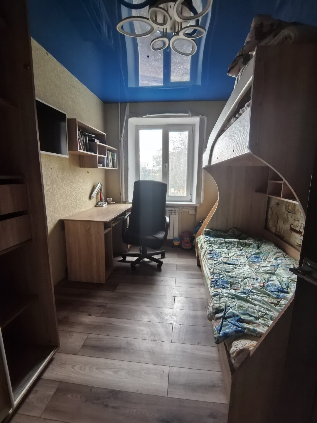 Фото №6: 3-комнатная квартира 51&nbsp;м², 2/5&nbsp;эт. - Мариуполь, р. Жовтневый, пр-кт Строителей, 111