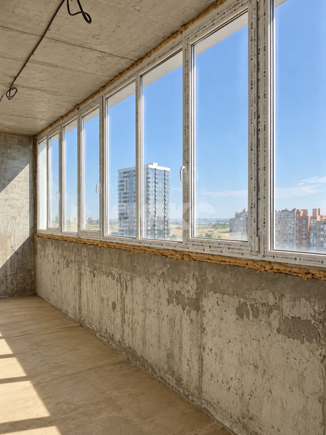 Фото №8: 2-комнатная квартира 80&nbsp;м², 11/16&nbsp;эт. - Батайск, мкр. Северный, ул. Северный Массив, 16