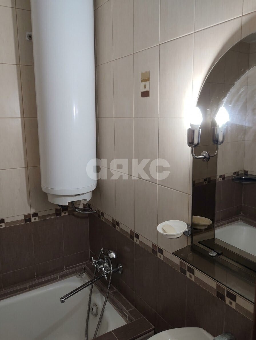 Фото №8: 2-комнатная квартира 52&nbsp;м², 9/9&nbsp;эт. - Луганск, Жовтневый, мкр. квартал Дзержинского, 9