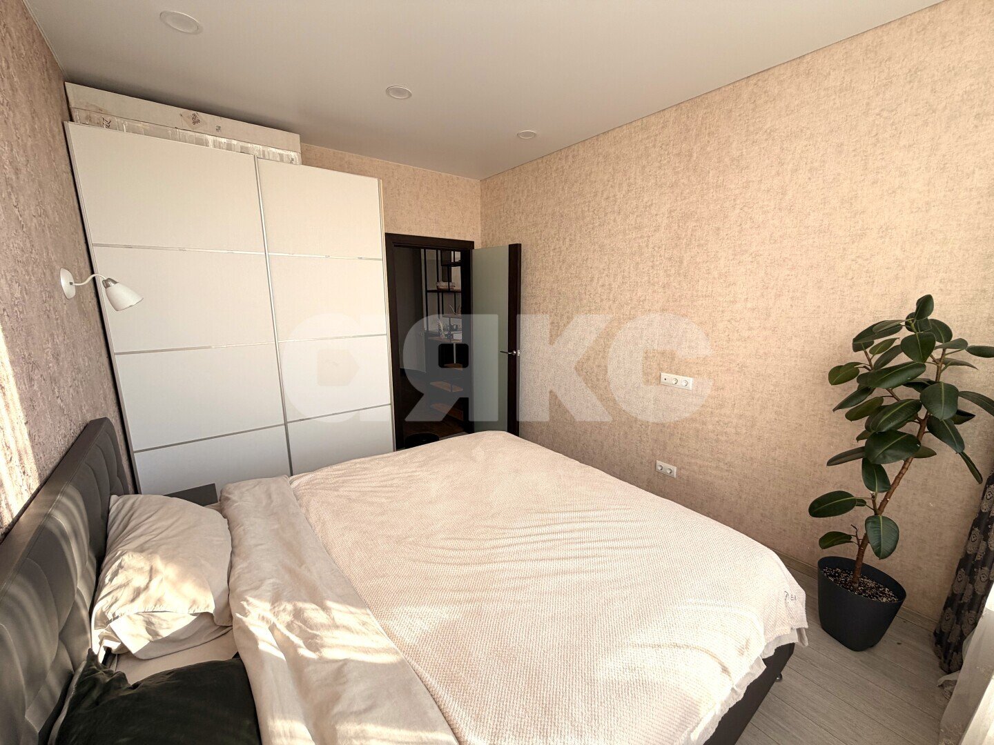 Фото №12: 2-комнатная квартира 54&nbsp;м², 3/9&nbsp;эт. - Геленджик, Толстый Мыс, мкр. ЖК Черноморский-2, ул. Крымская, 22к22