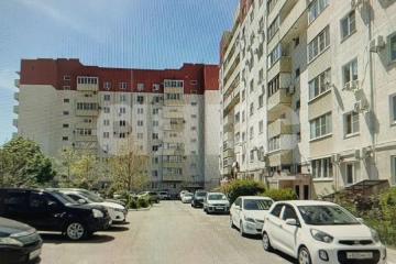 Фото №1: 4-комнатная квартира 98 м², 2/9 эт. - Геленджик, мкр. Южный, ул. Жуковского, 18