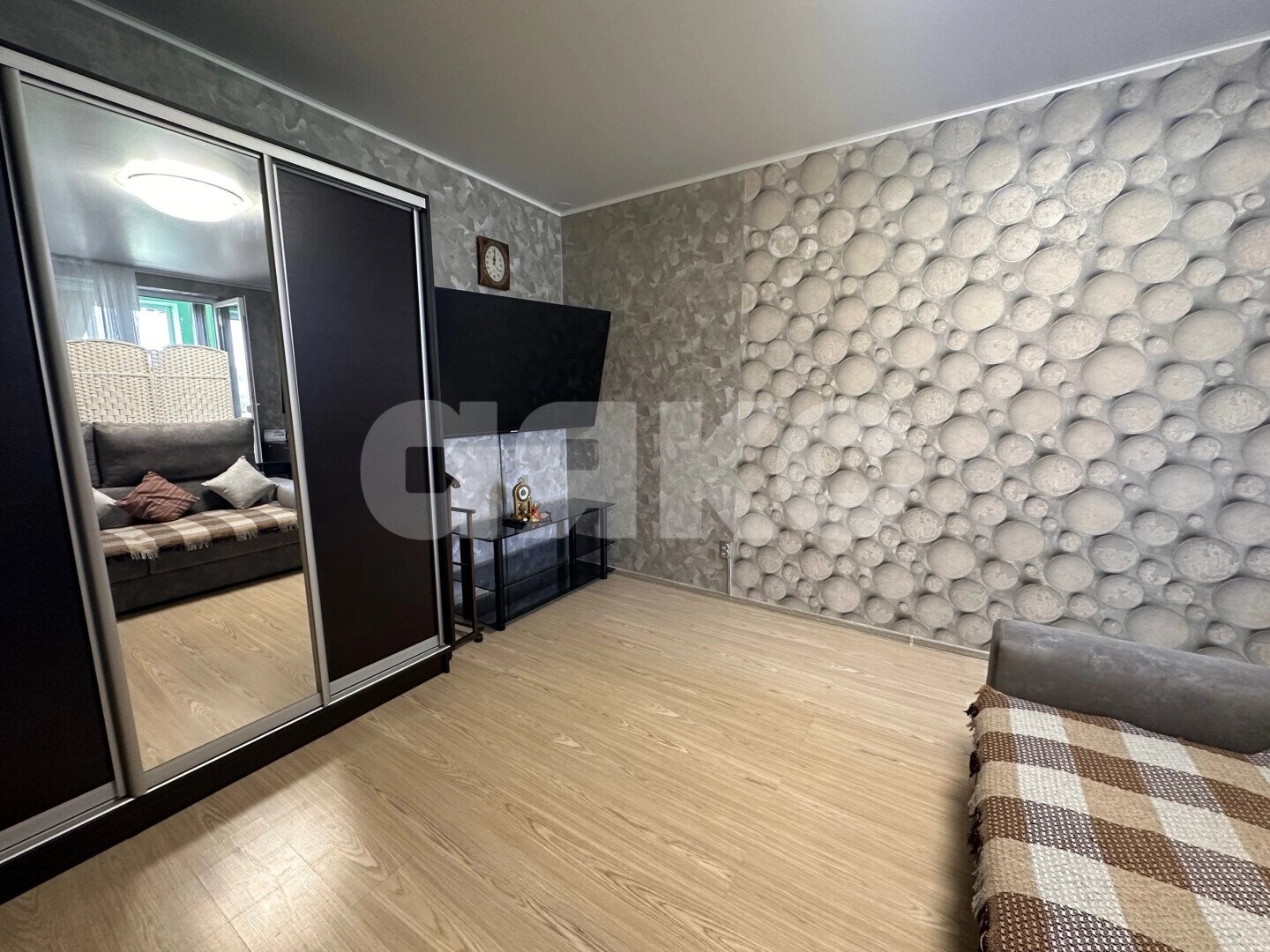 Фото №2: 1-комнатная квартира 41&nbsp;м², 5/5&nbsp;эт. - Горячий Ключ, мкр. Администрация, ул. Кириченко, 7