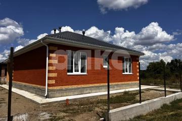 Фото №1: Дом 120 м² + 6 сот., 1 эт. - Майкоп, ул. Петра Степаненко