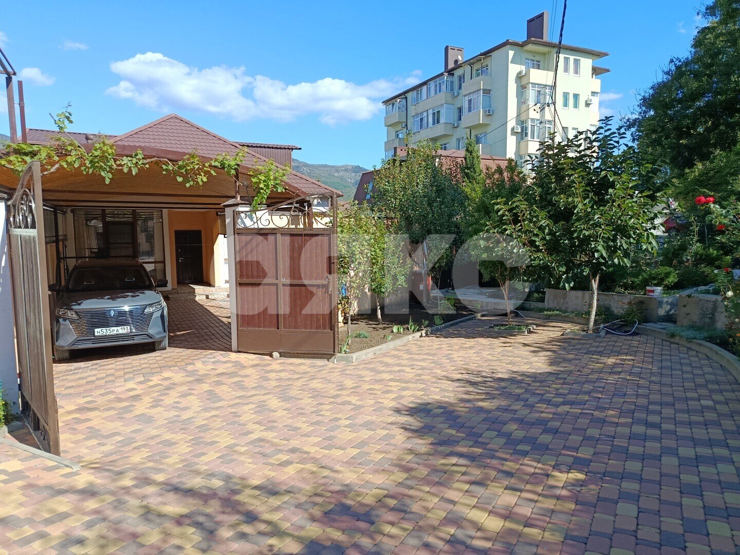 Фото №4: Дом 124&nbsp;м² + 2.6&nbsp;сот., 2&nbsp;эт. - Геленджик, мкр. Магилат, ул. Цветочная, 57
