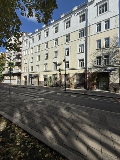 Фото №3: 3-комнатная квартира 100&nbsp;м², 2/6&nbsp;эт. - Москва, ул. Малая Бронная, 16