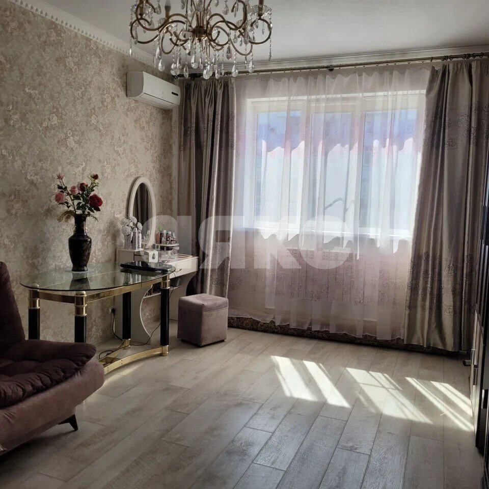 Фото №3: 2-комнатная квартира 75&nbsp;м², 3/3&nbsp;эт. - Горячий Ключ, мкр. Администрация, ул. Черняховского, 66лит1