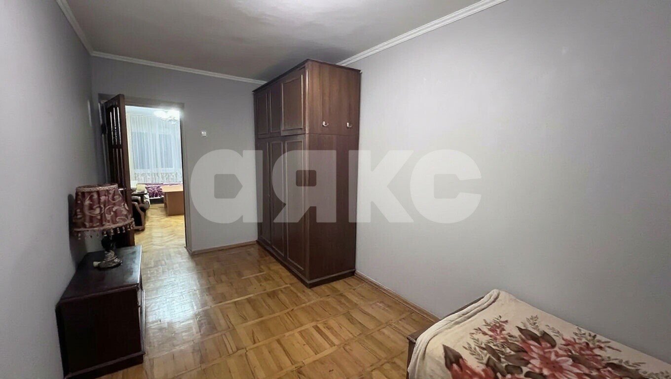 Фото №9: 3-комнатная квартира 59&nbsp;м², 1/5&nbsp;эт. - Майкоп, мкр. квартал Черёмушки, ул. Димитрова, 11/2