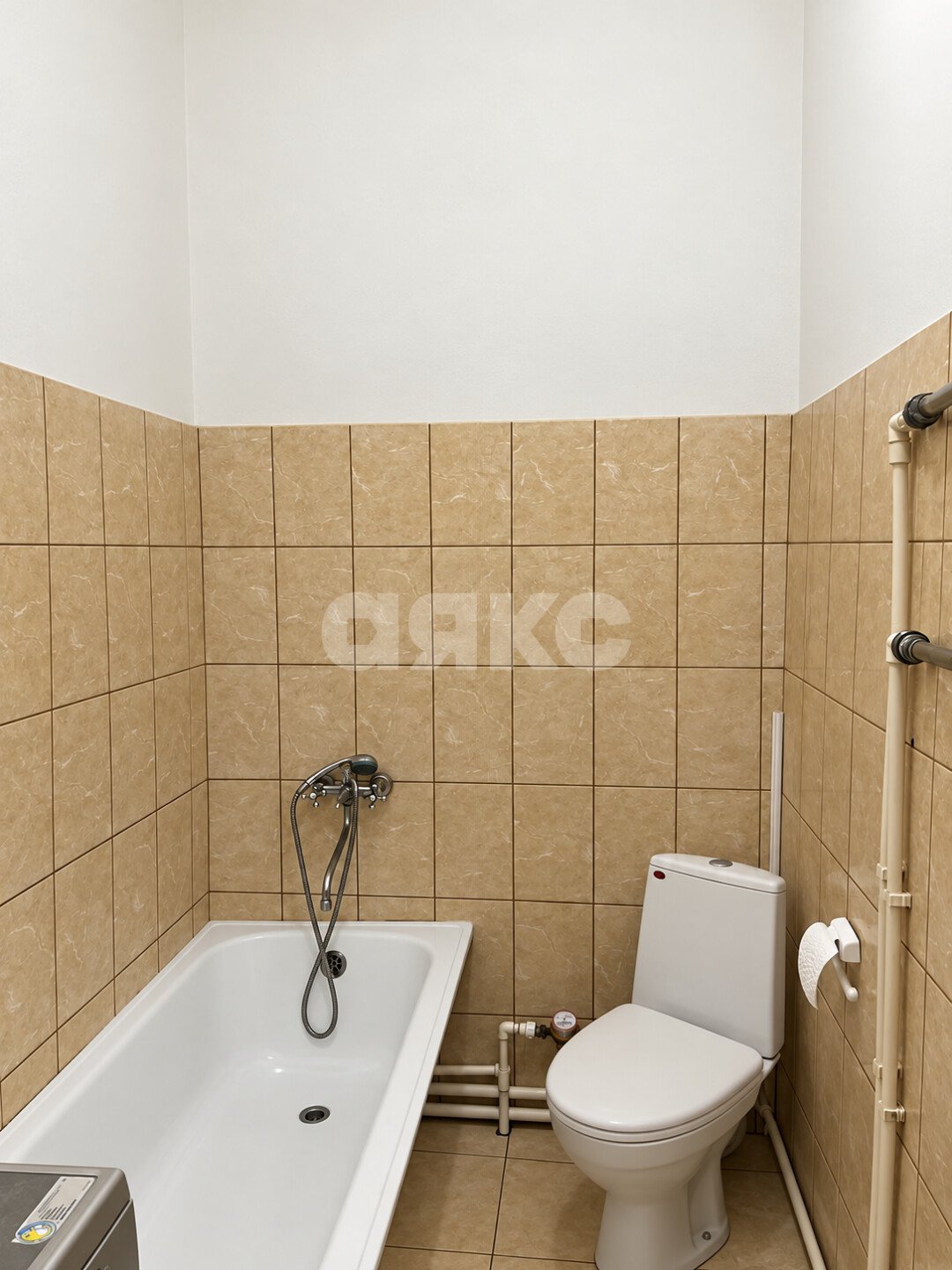 Фото №7: 1-комнатная квартира 33&nbsp;м², 1/1&nbsp;эт. - Новокубанск, мкр. Юбилейный, ул. Рождественская, 1