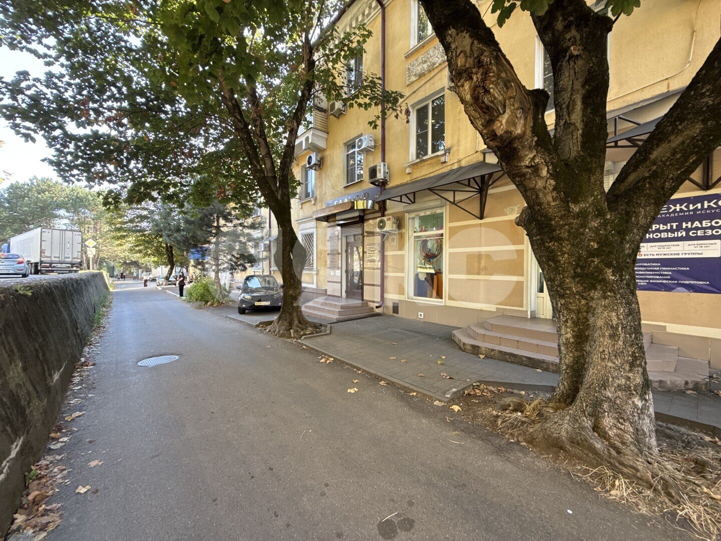 Фото №2: Коммерция 46&nbsp;м², 1/3&nbsp;эт. - Туапсе, ул. Фрунзе, 53