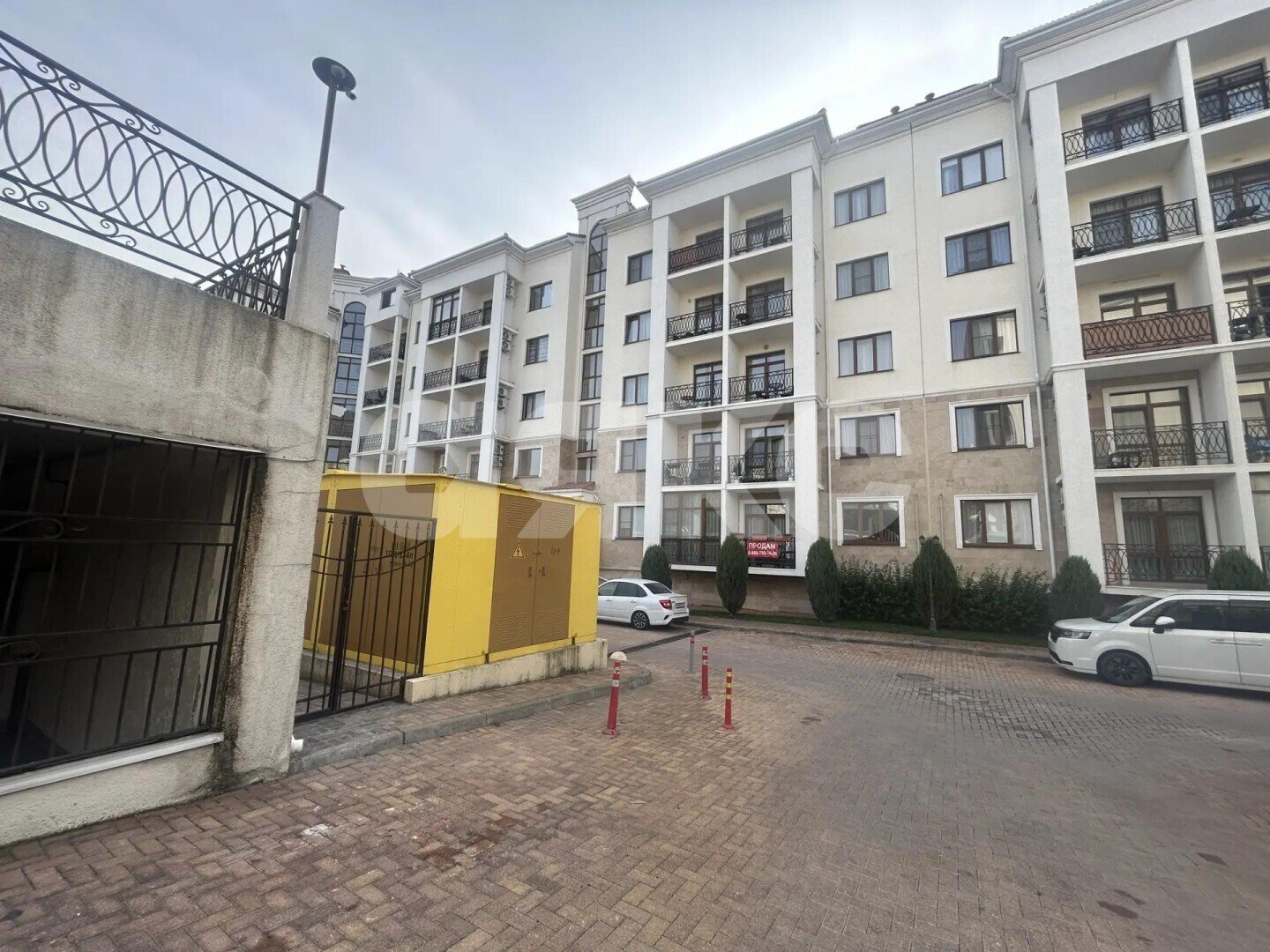 Фото №1: 1-комнатная квартира 54&nbsp;м², 1/6&nbsp;эт. - Геленджик, ул. Мира, 44лит3