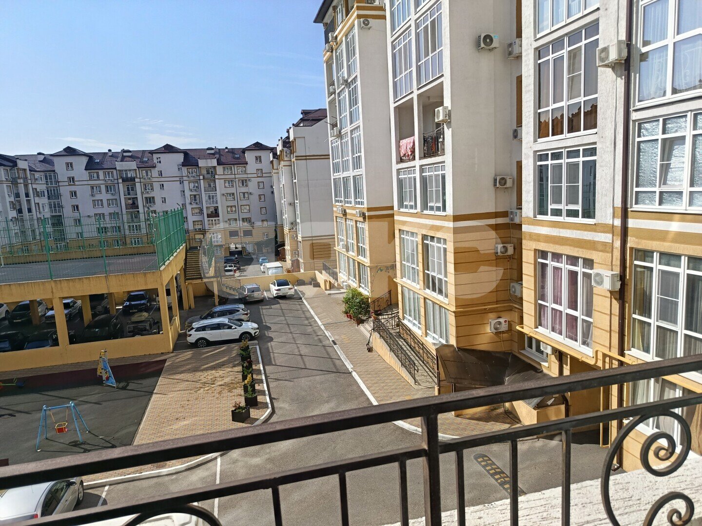 Фото №16: 2-комнатная квартира 69&nbsp;м², 3/7&nbsp;эт. - Геленджик, мкр. жилой комплекс Ривьера, пер. Больничный, 1к8