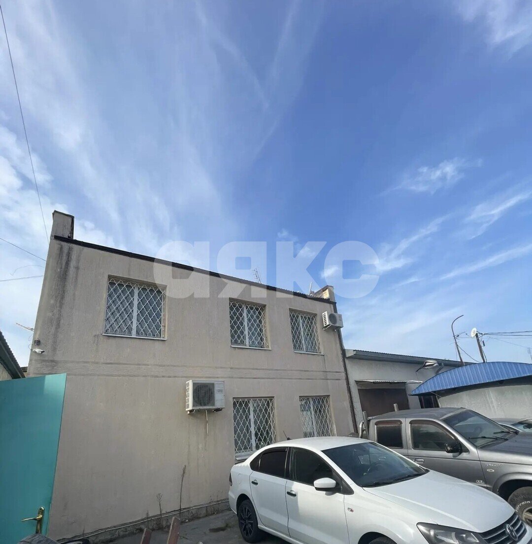 Фото №2: Коммерция 280&nbsp;м², 2/2&nbsp;эт. - Анапа, ул. Чехова, 69