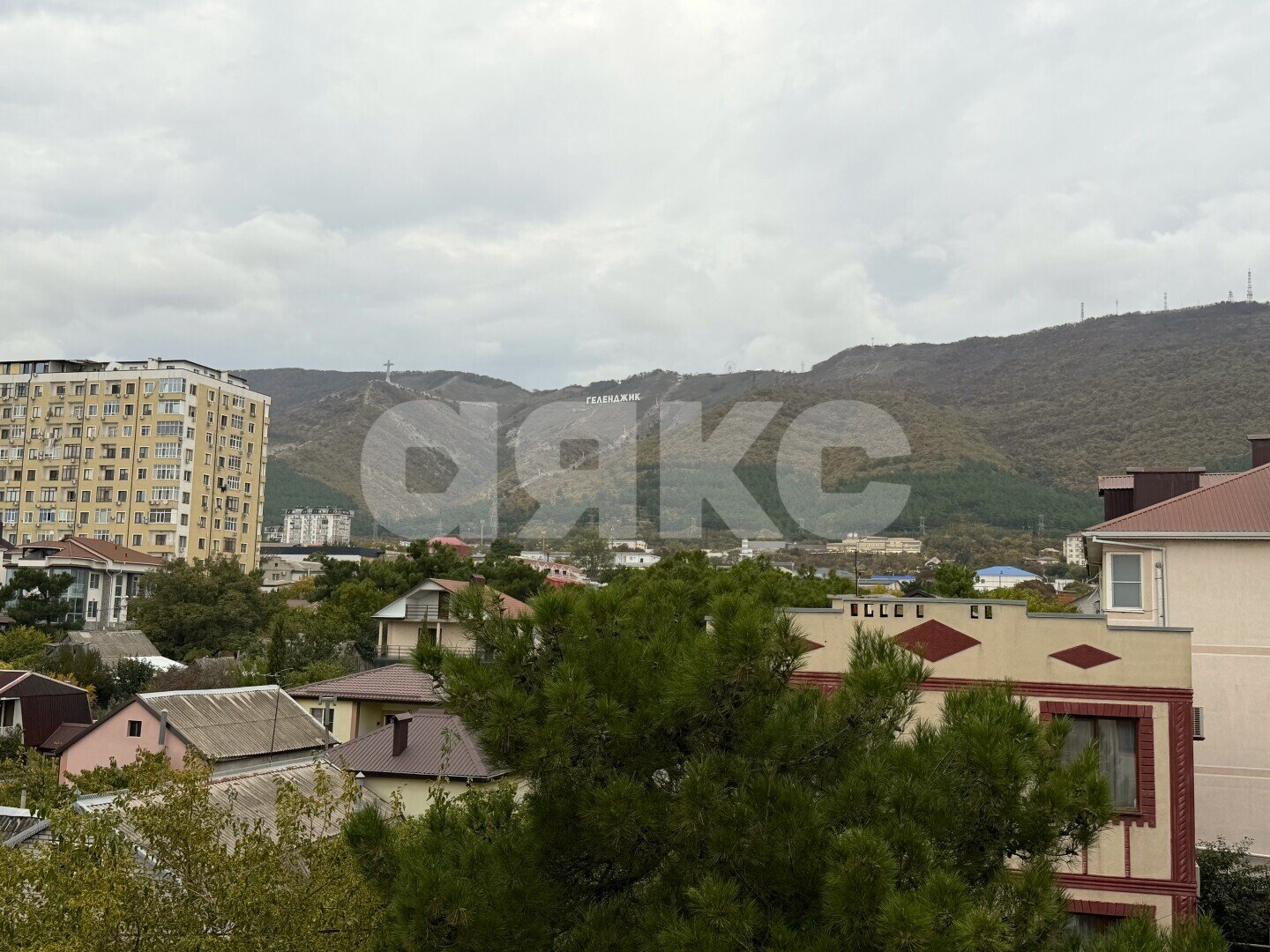 Фото №5: 1-комнатная квартира 43&nbsp;м², 3/4&nbsp;эт. - Геленджик, ул. Розы Люксембург, 66