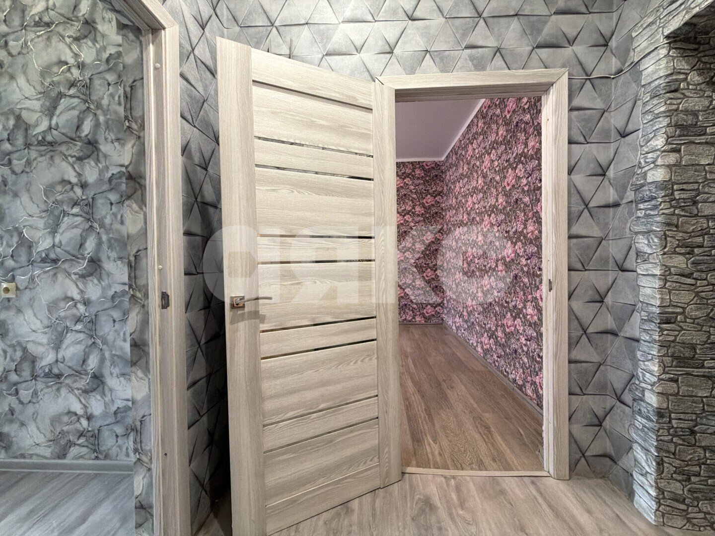 Фото №9: 1-комнатная квартира 38&nbsp;м², 1/3&nbsp;эт. - Кореновск, ул. Коммунистическая, 7Г