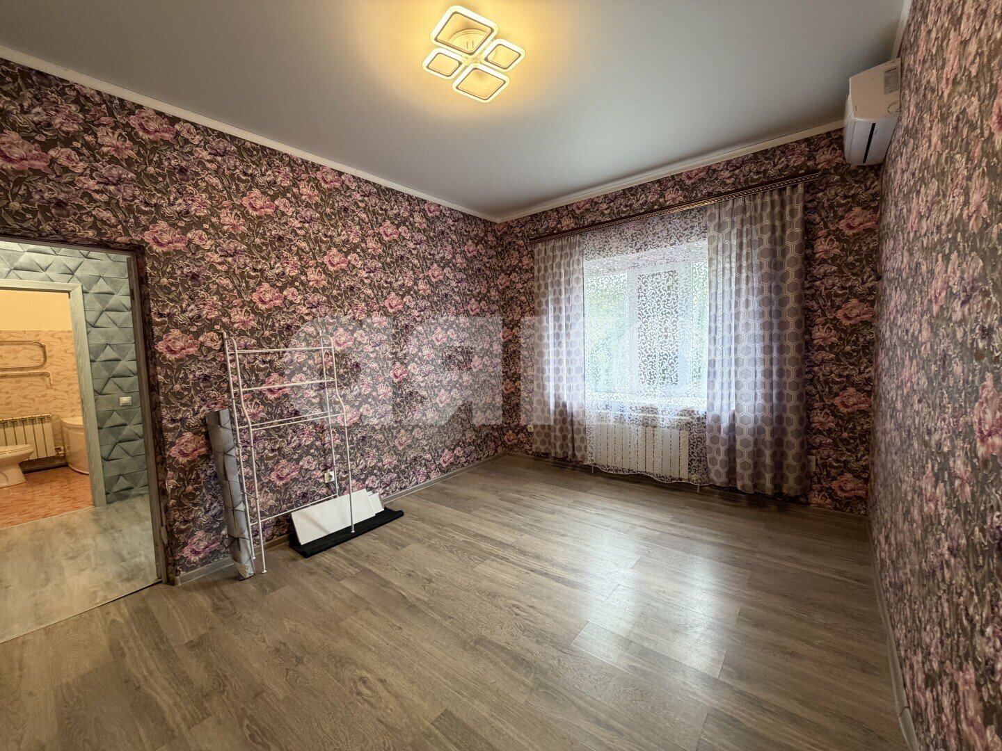 Фото №1: 1-комнатная квартира 38&nbsp;м², 1/3&nbsp;эт. - Кореновск, ул. Коммунистическая, 7Г