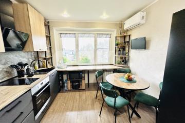 Фото №1: 2-комнатная квартира 47&nbsp;м², 2/5&nbsp;эт. - Сочи, мкр. Донская, пер. Донской, 9