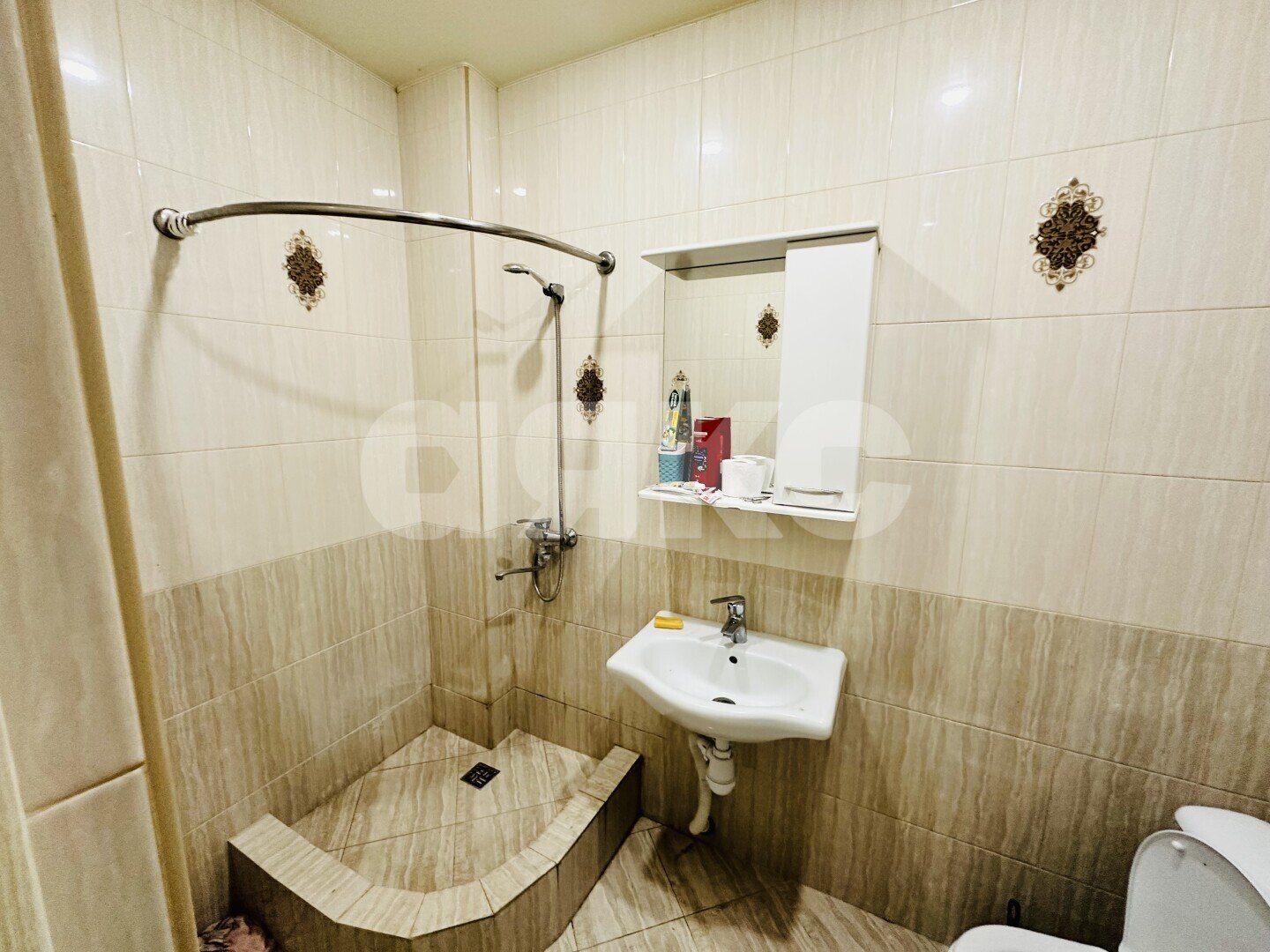 Фото №4: 1-комнатная квартира 33&nbsp;м², 5/8&nbsp;эт. - Сочи, Центральный, Новый Сочи, СНТ Железнодорожник, мкр. массив № 1, ул. Виноградная, 123/8