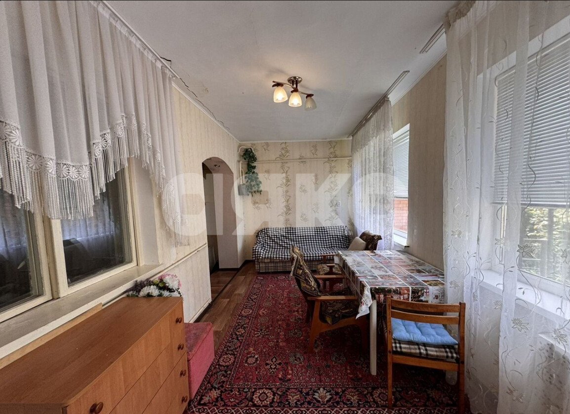 Фото №4: 3-комнатная квартира 68&nbsp;м², 1/2&nbsp;эт. - Курганинск, ул. 50 лет Октября, 1А