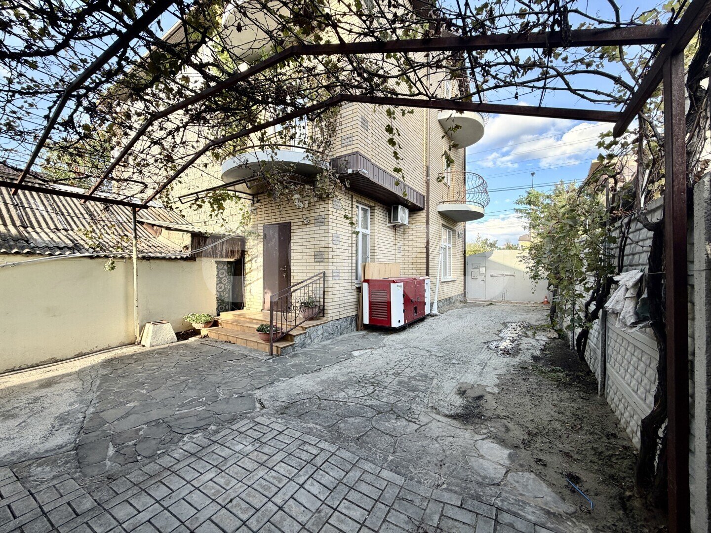 Фото №10: Коммерция 501&nbsp;м², 1/3&nbsp;эт. - Анапа, пр-кт Пионерский, 141кв2