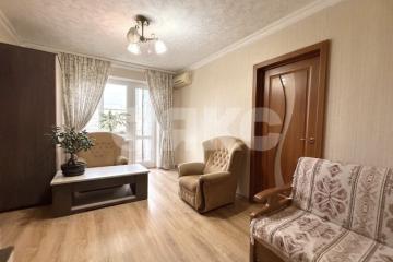 Фото №1: 3-комнатная квартира 55 м², 6/9 эт. - Батайск, ул. Октябрьская, 122