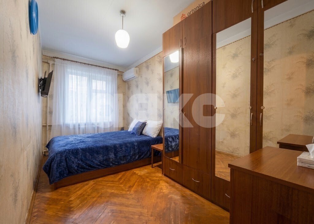 Фото №1: 3-комнатная квартира 56&nbsp;м², 3/4&nbsp;эт. - Ростов-на-Дону, Железнодорожный, мкр. Западный, ул. Портовая, 74