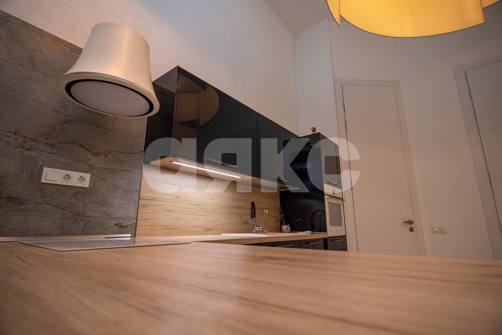 Фото №8: 3-комнатная квартира 110&nbsp;м², 1/17&nbsp;эт. - Геленджик, Толстый Мыс, мкр. жилой комплекс Акватория, ул. Крымская, 3к4