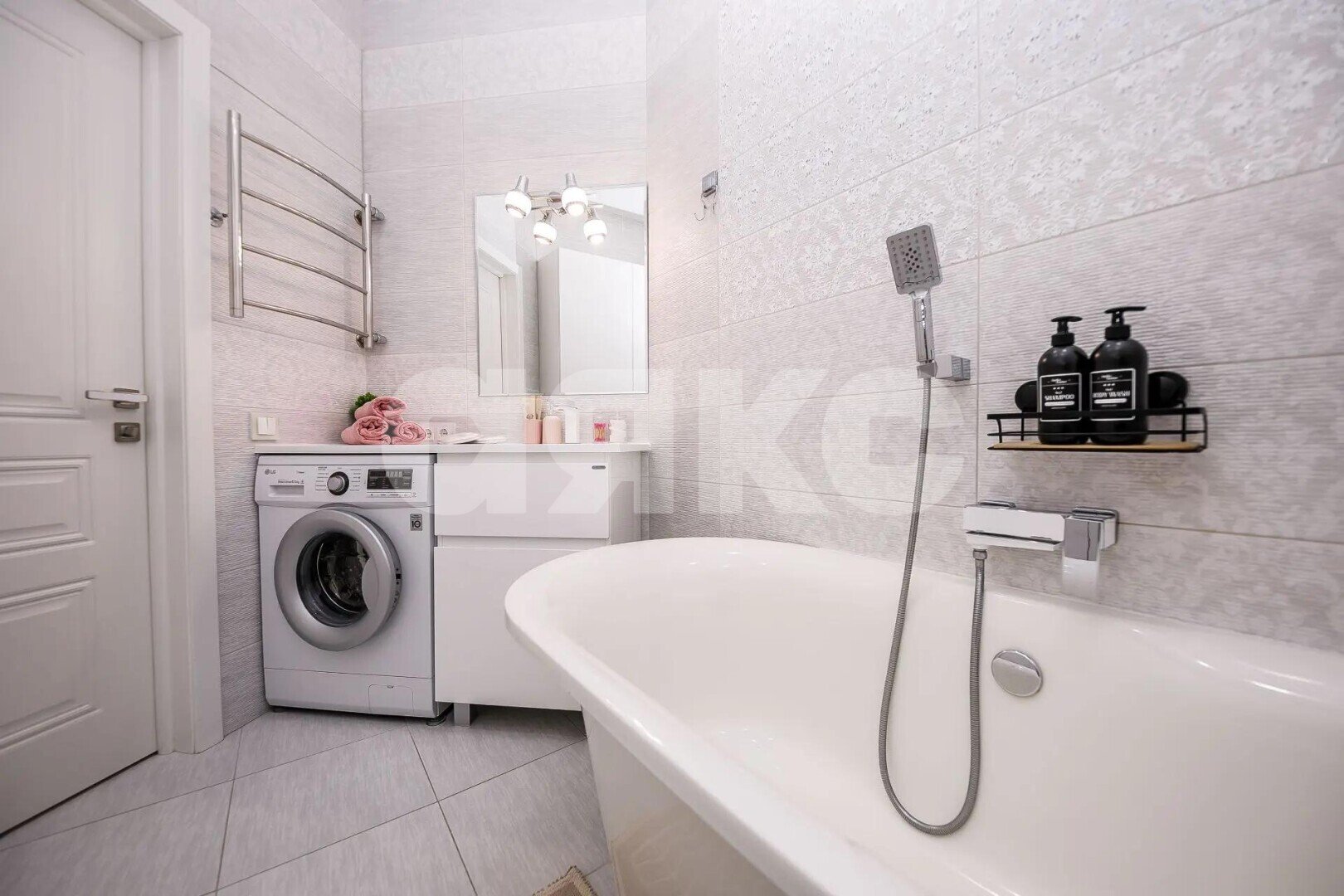 Фото №6: Апартаменты 48&nbsp;м², 1/6&nbsp;эт. - Геленджик, ул. Мира, 44лит6