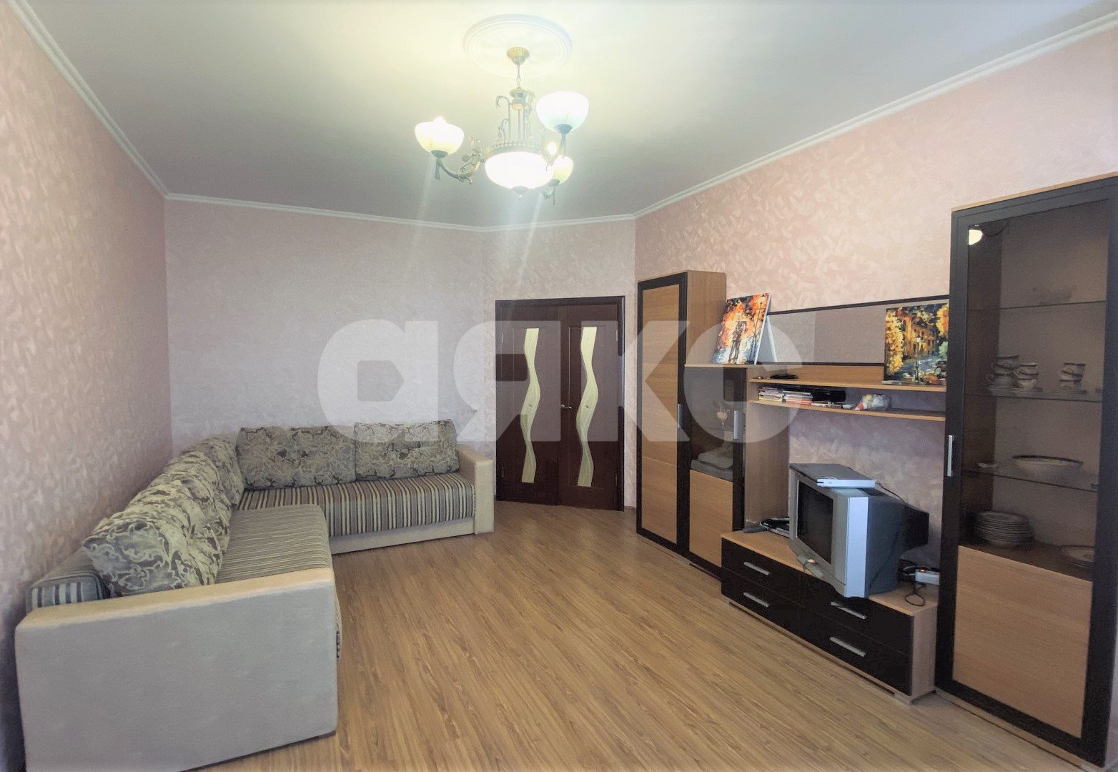 Фото №1: 2-комнатная квартира 76&nbsp;м², 2/8&nbsp;эт. - Геленджик, ул. Туристическая, 6к8