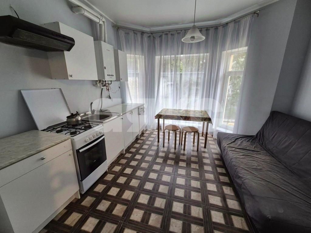 Фото №2: 1-комнатная квартира 50&nbsp;м², 2/4&nbsp;эт. - Геленджик, ул. Свердлова, 18А