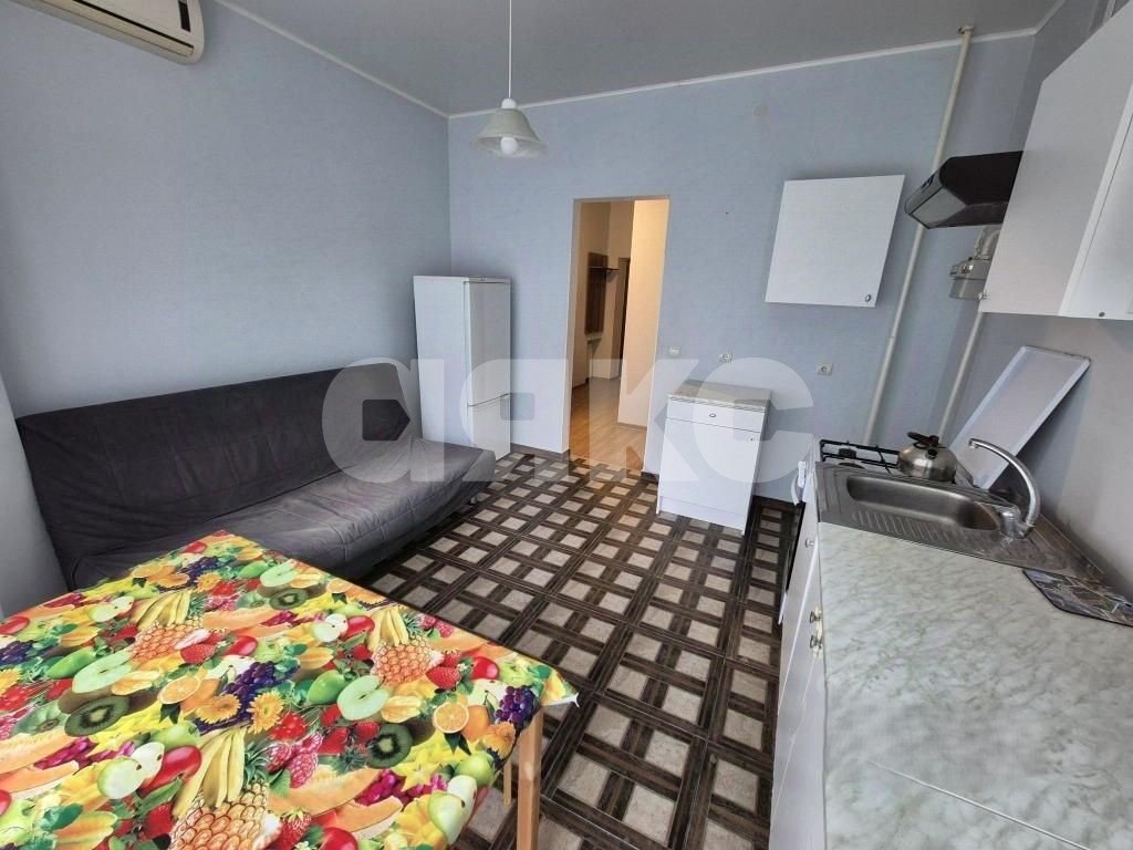 Фото №4: 1-комнатная квартира 50&nbsp;м², 2/4&nbsp;эт. - Геленджик, ул. Свердлова, 18А