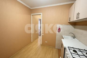 Фото №1: 1-комнатная квартира 30 м², 1/4 эт. - Майкоп, мкр. Дружба, ул. Краснооктябрьская, 57