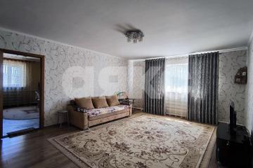 Фото №1: Дом 252 м² + 5 сот., 3 эт. - Горячий Ключ, мкр. Развилка, пер. Безымянный