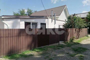 Фото №1: Дом 94 м² + 3 сот., 1 эт. - Саратовская, ул. Школьная