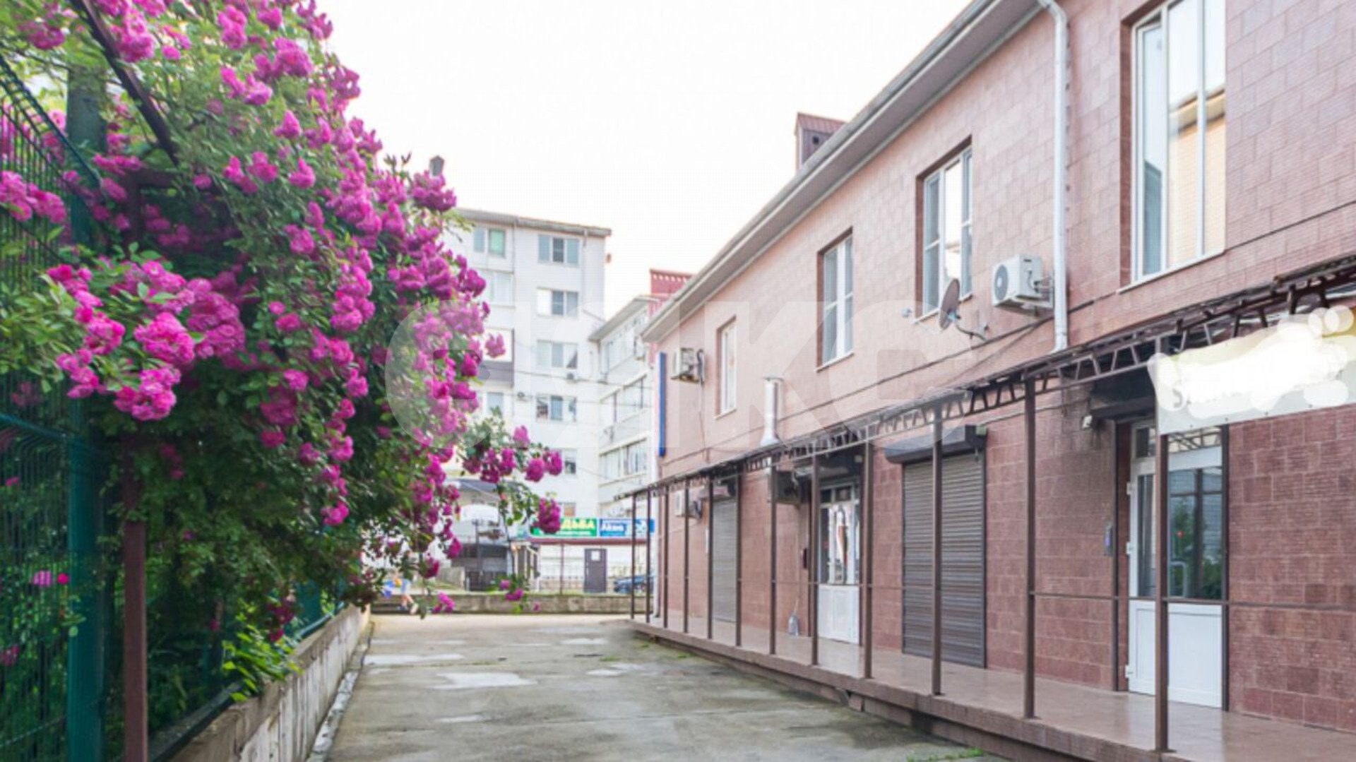 Фото №6: 1-комнатная квартира 60&nbsp;м², 2/2&nbsp;эт. - Горячий Ключ, мкр. Администрация, ул. Черняховского, 70