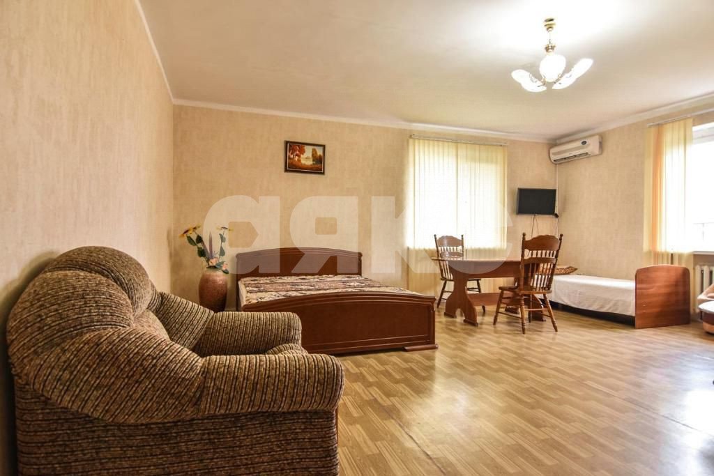 Фото №30: Дом 700&nbsp;м² + 6&nbsp;сот., 3&nbsp;эт. - Геленджик, мкр. Голубая Бухта, ул. Кипарисовая, 9