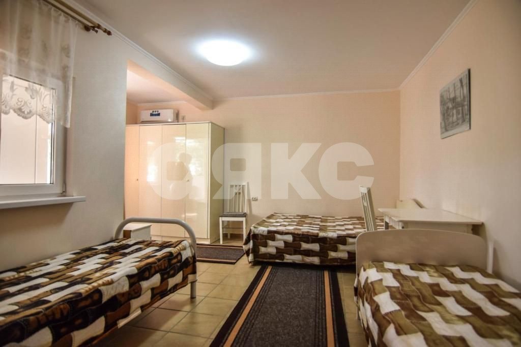 Фото №35: Дом 700&nbsp;м² + 6&nbsp;сот., 3&nbsp;эт. - Геленджик, мкр. Голубая Бухта, ул. Кипарисовая, 9