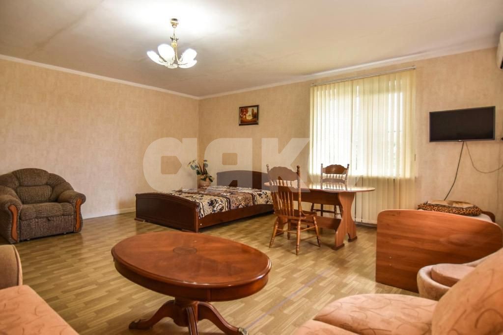 Фото №28: Дом 700&nbsp;м² + 6&nbsp;сот., 3&nbsp;эт. - Геленджик, мкр. Голубая Бухта, ул. Кипарисовая, 9