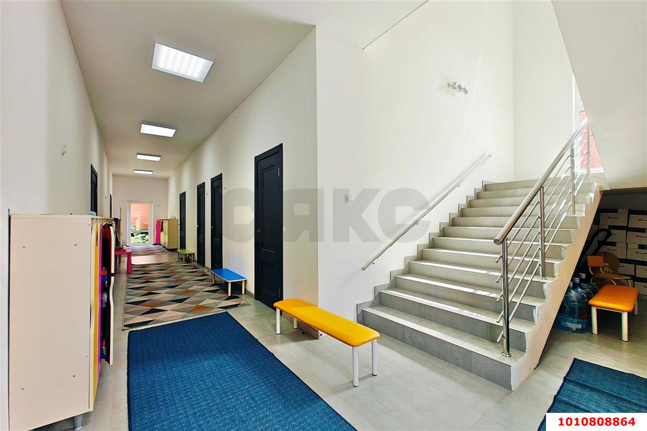 Фото №8: Отдельное здание 1500&nbsp;м², 1/3&nbsp;эт. - Краснодар, Прикубанский внутригородской округ, мкр. Музыкальный, ул. Агрохимическая, 18