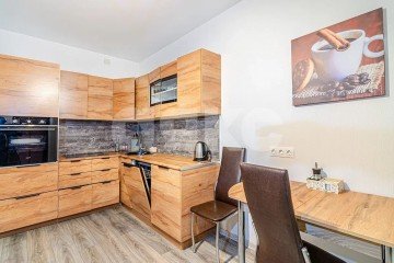 Фото №1: 2-комнатная квартира 65 м², 1/5 эт. - Сукко, мкр. жилой комплекс Холидей Хаус, ул. Мирная, 11к2