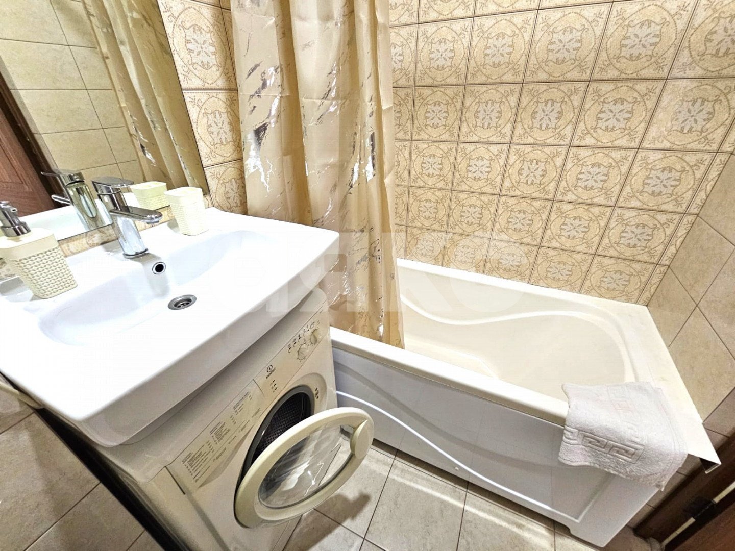 Фото №10: Апартаменты 34&nbsp;м², 3/4&nbsp;эт. - Сочи, Центральный, мкр. Завокзальный, ул. Красная, 34Ж