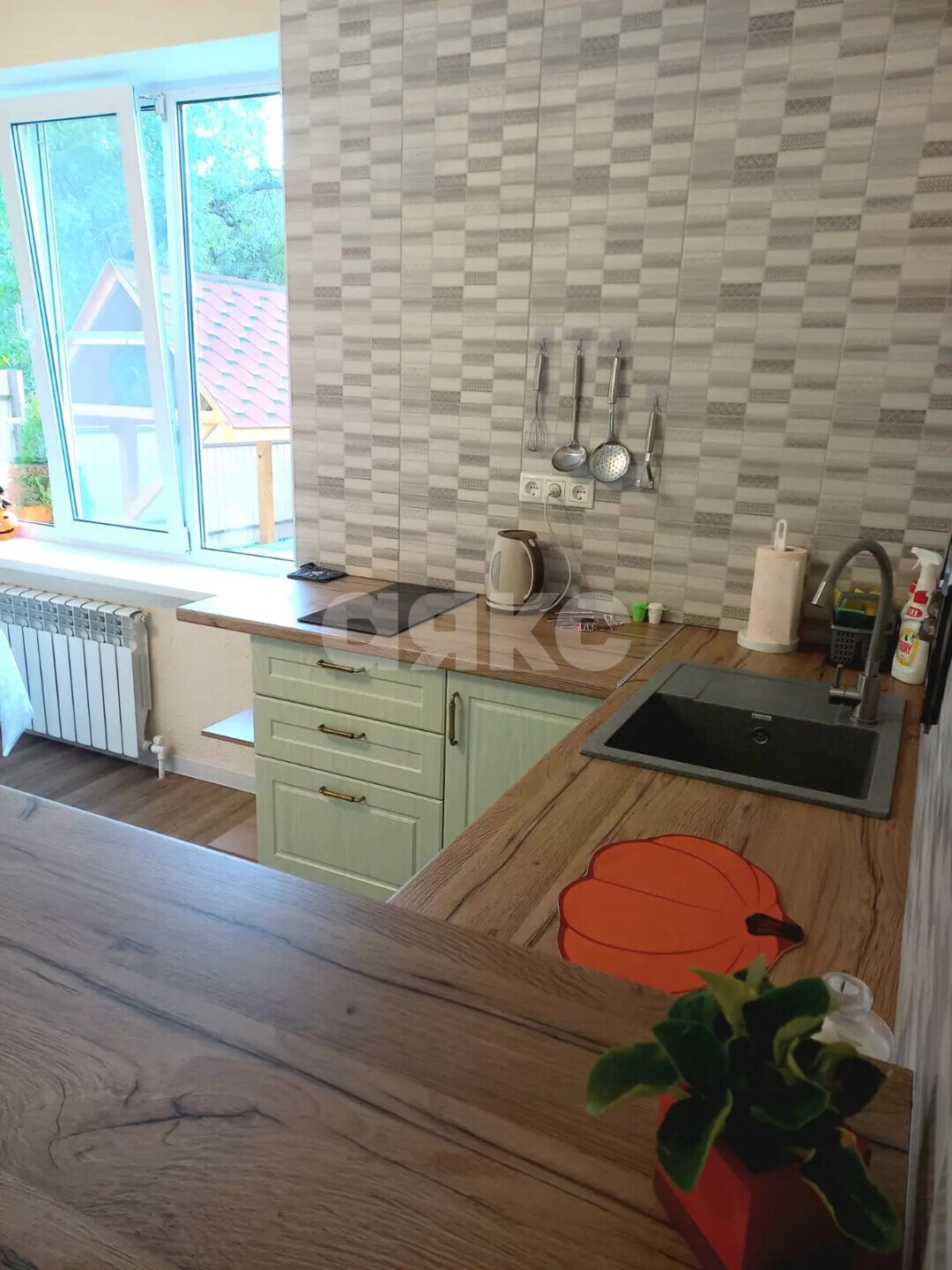Фото №8: Коммерция 250&nbsp;м², 2/2&nbsp;эт. - Каменномостский, ул. Набережная
