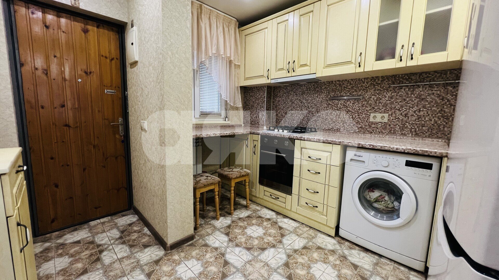Фото №5: 1-комнатная квартира 28&nbsp;м², 4/4&nbsp;эт. - Сочи, Центральный, мкр. Заречный, ул. Гагарина, 28