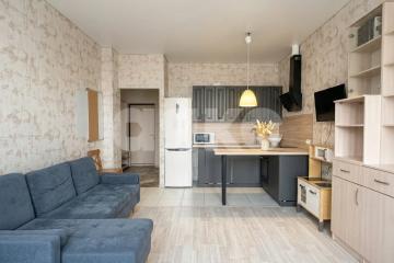 Фото №1: 1-комнатная квартира 55 м², 10/15 эт. - Батайск, мкр. Северный, ул. Северный Массив, 16