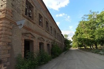 Фото №2: Коммерция 3000 м² - Мариуполь, р. Кальмиусский, ул. Вузовская, 6