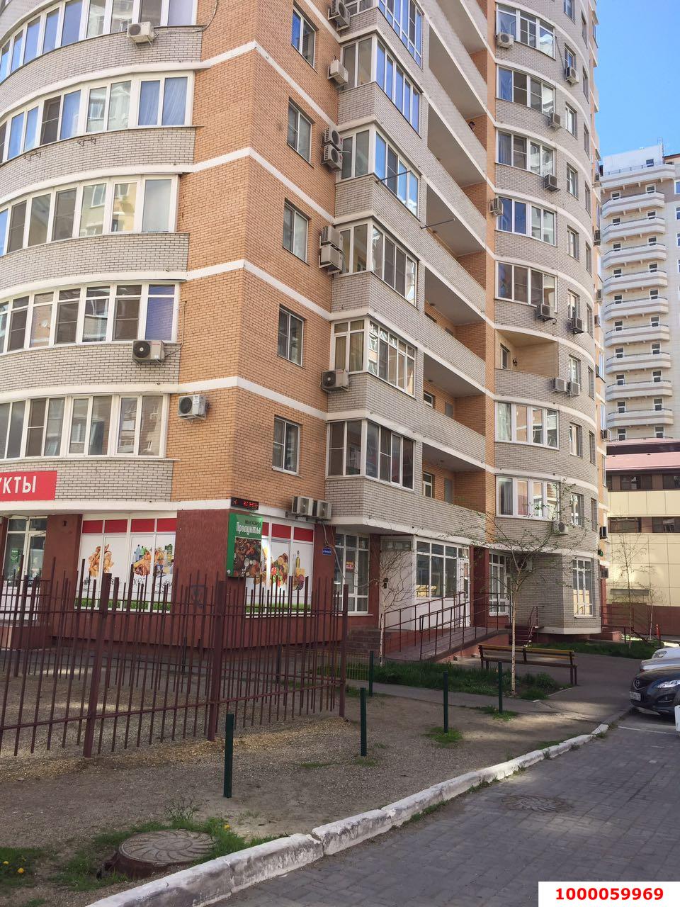 Фото №1: 3-комнатная квартира 130&nbsp;м², 10/16&nbsp;эт. - Краснодар, Западный внутригородской округ, мкр. Центральный, ул. Постовая, 23