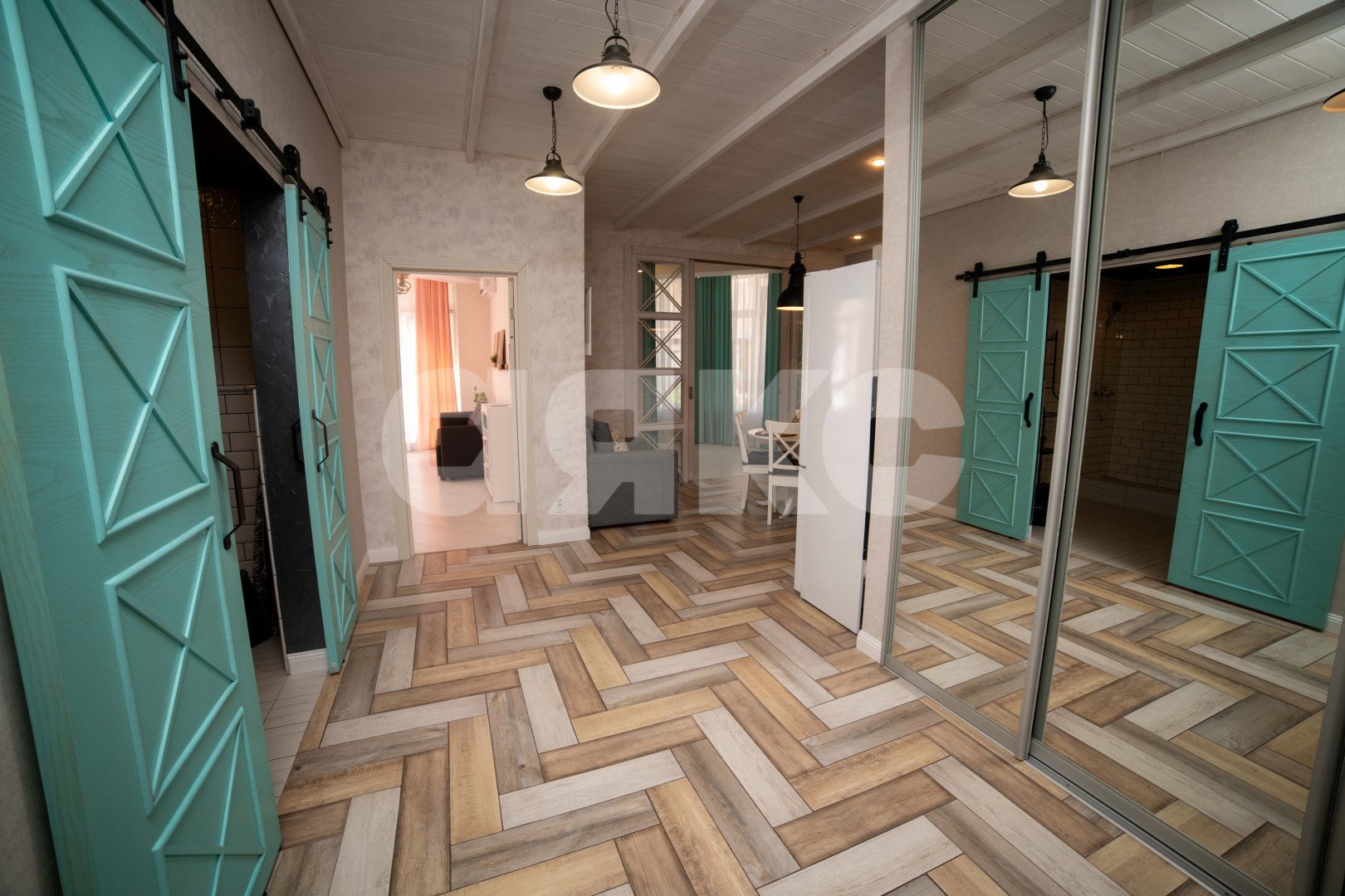 Фото №8: 2-комнатная квартира 74&nbsp;м², 2/8&nbsp;эт. - Геленджик, Толстый Мыс, мкр. жилой комплекс Черноморский, ул. Крымская, 19к7